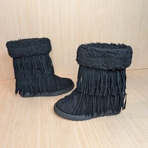 Madden Girl Sleet Women's Black Fringe Wedge Boots Size 7.5M